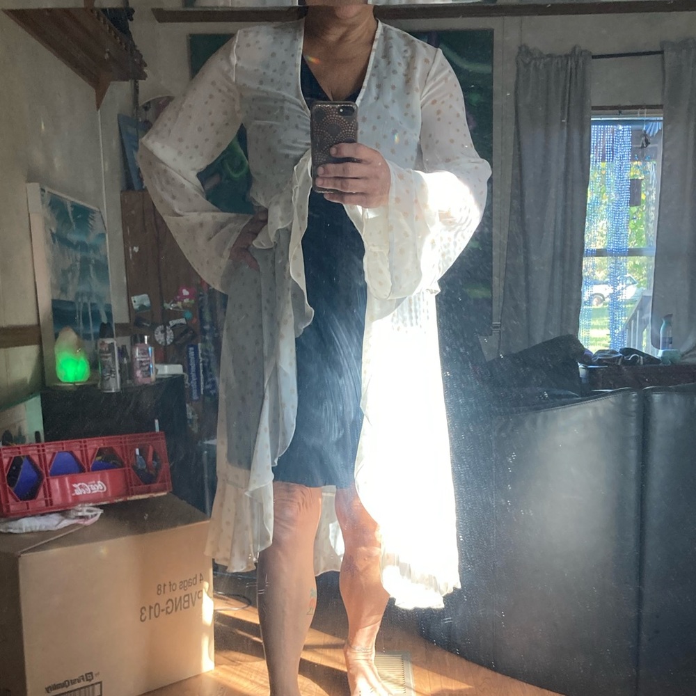 Nasty Gal sheer robe w/gold stars Large